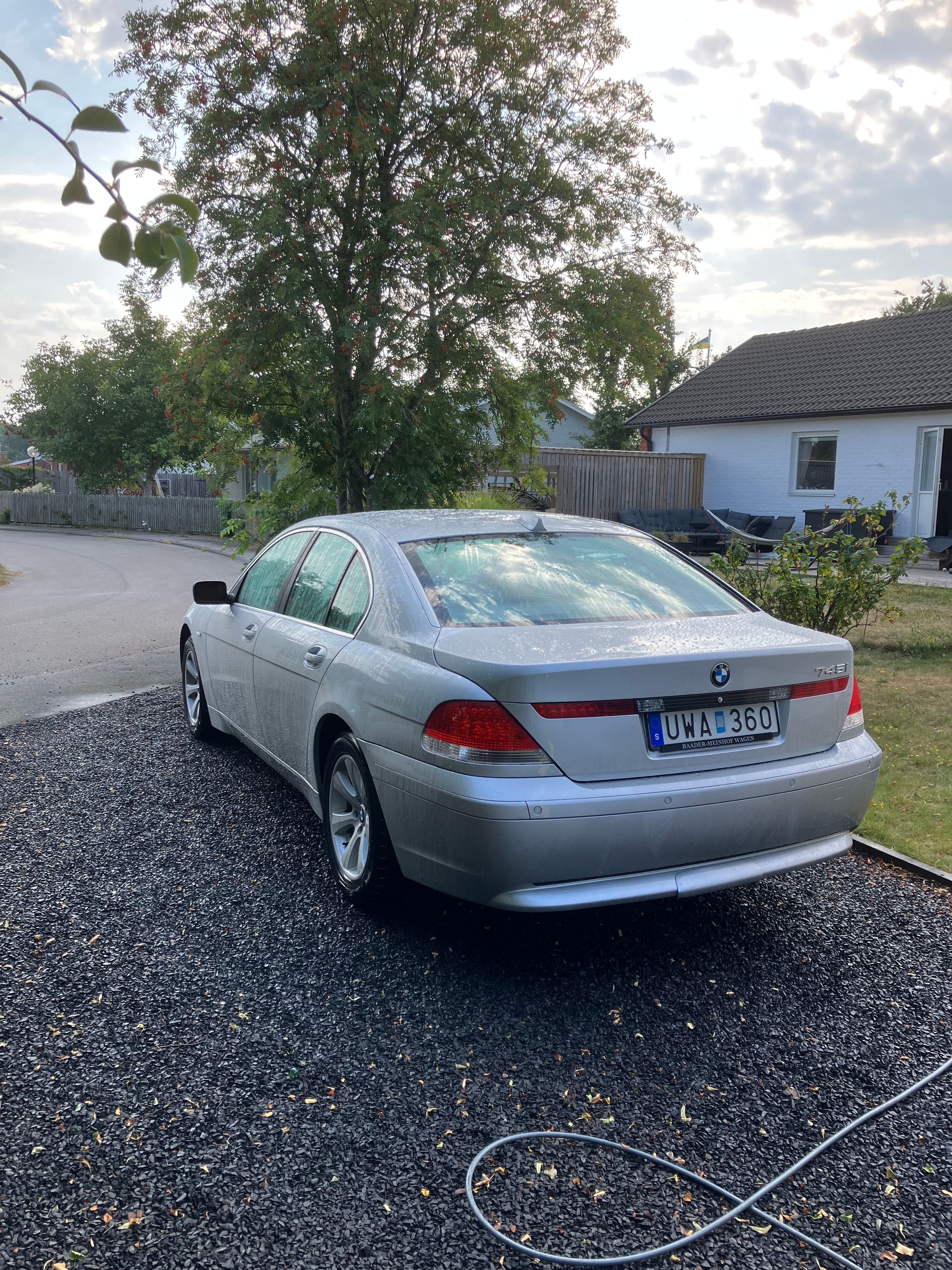 BMW 745 i Automatisk 2004, bild 2/6
