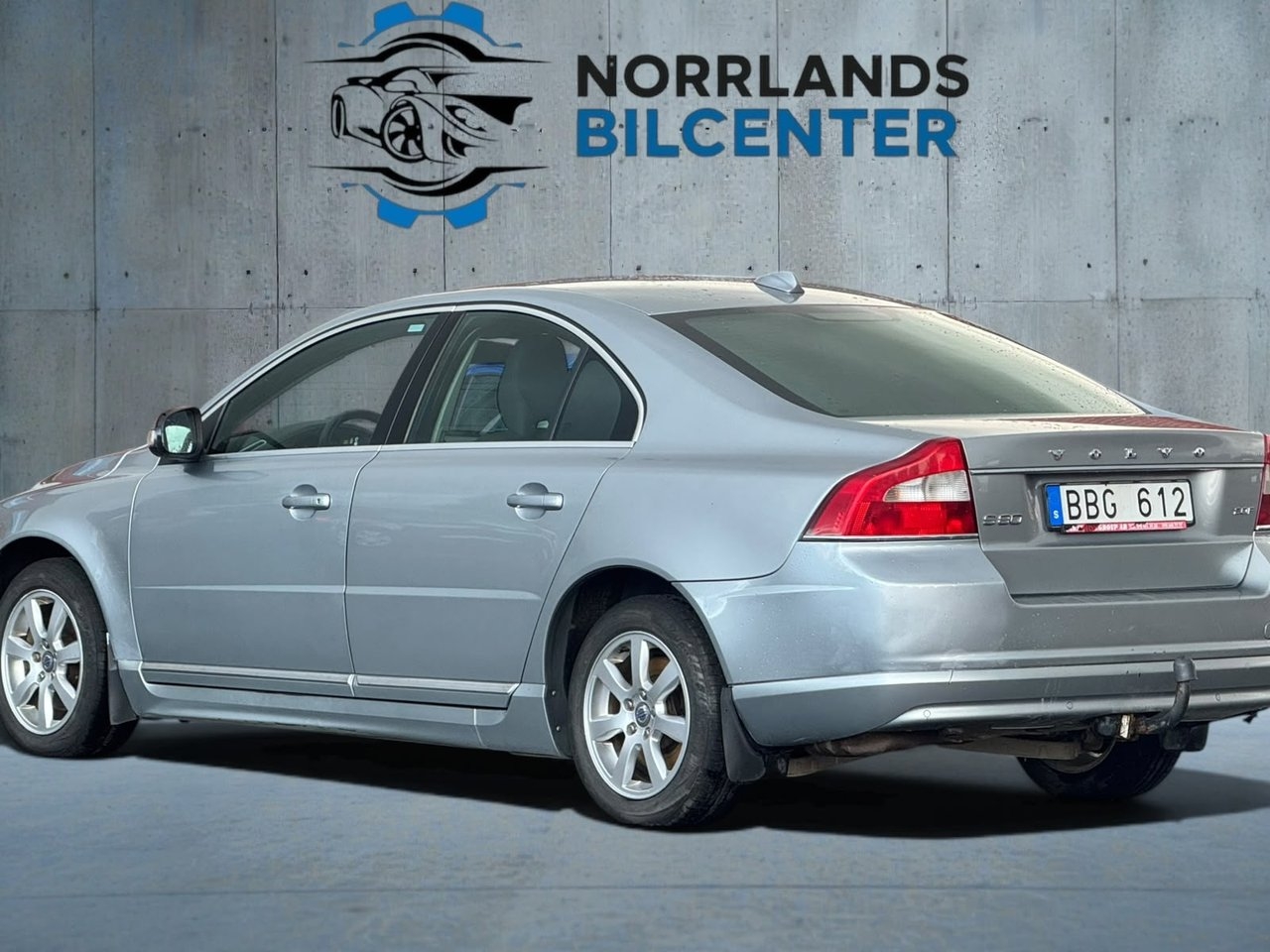 Volvo S80 2.0F Momentum 2010, kuva 3/10