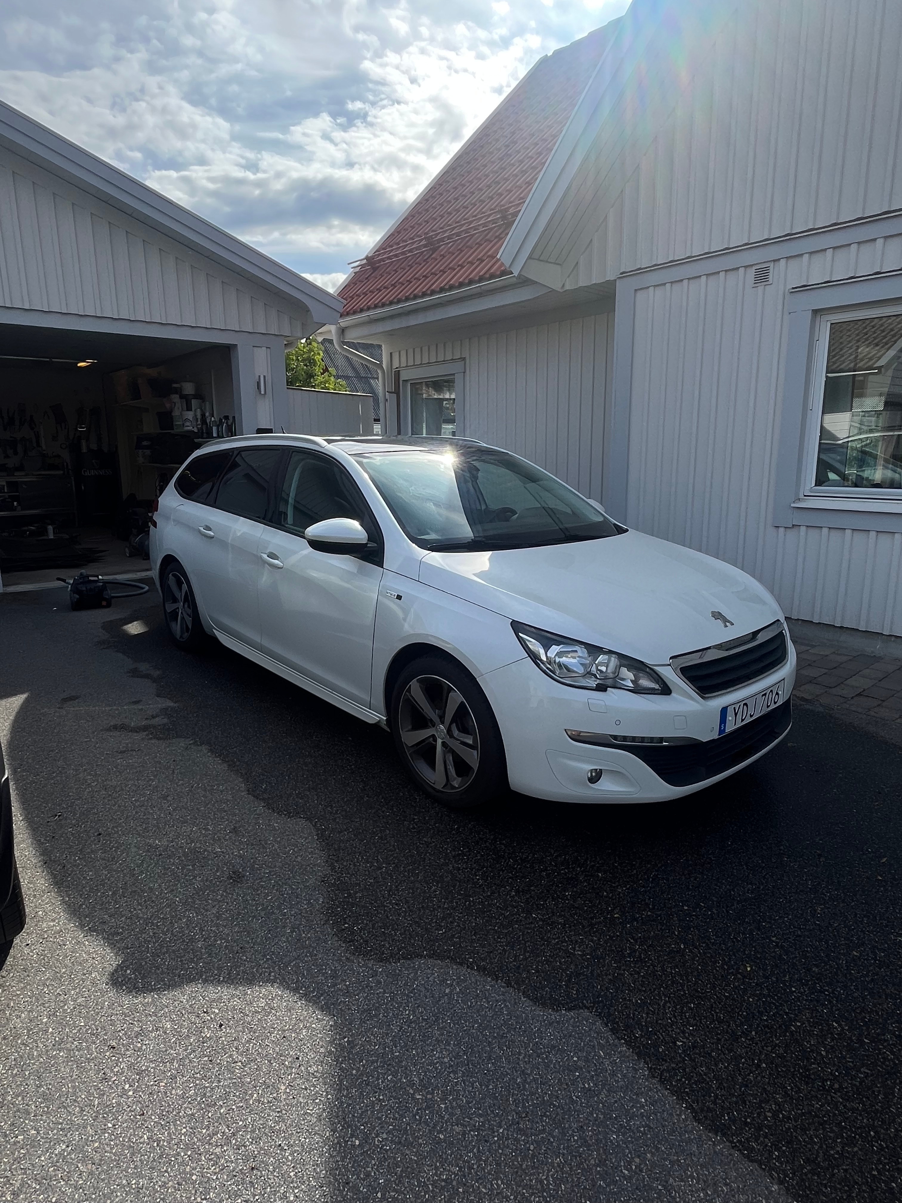 Peugeot 308 2016, bild 3/8