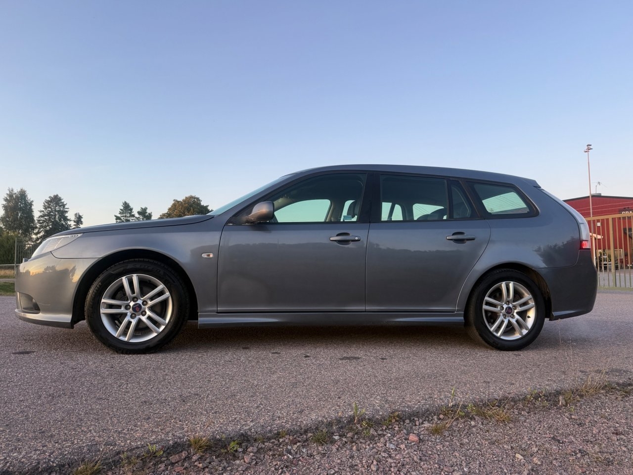 Saab 9-3 2010, kuva 5/10