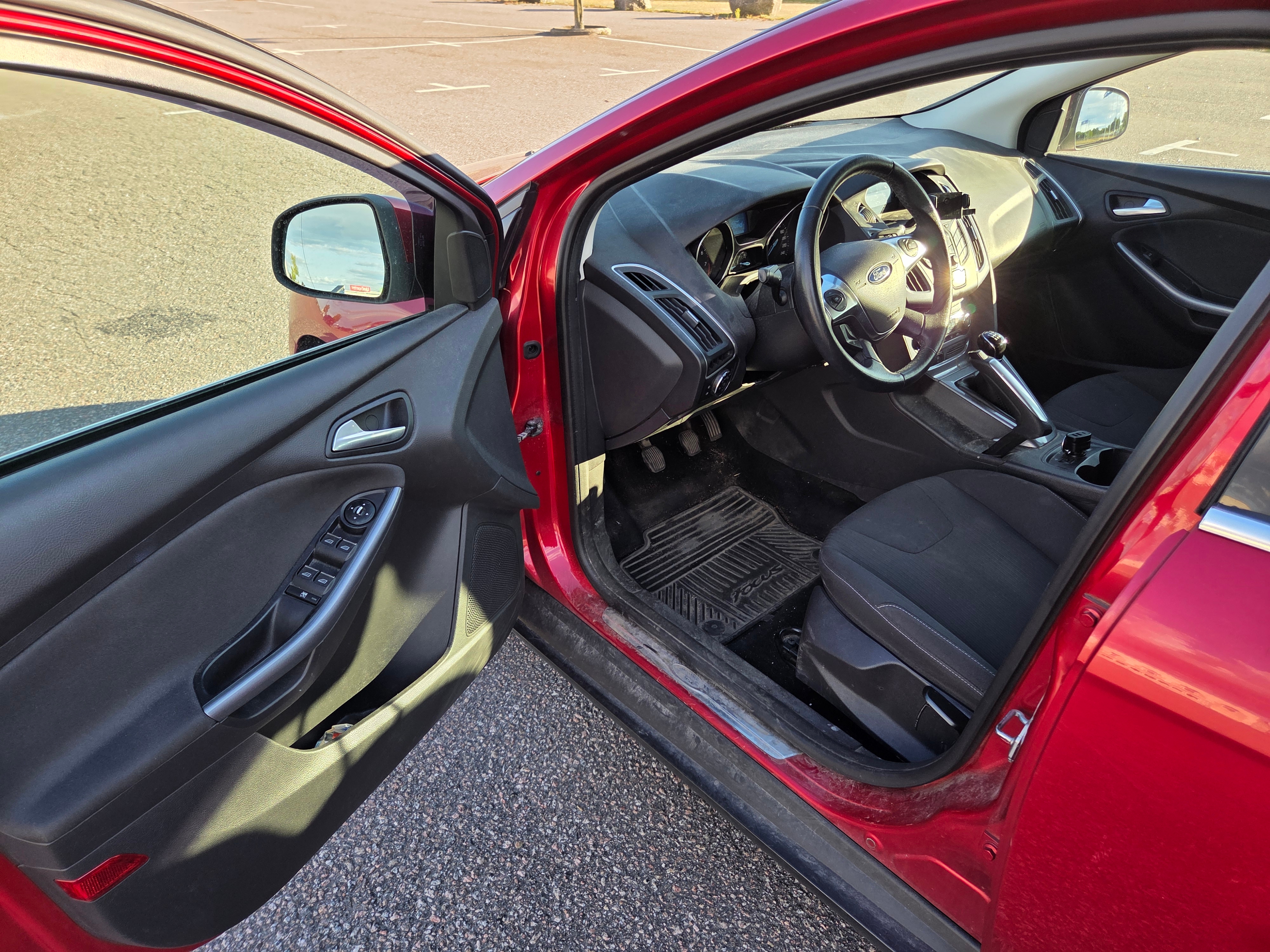 Ford Focus 2011, photo 7/7