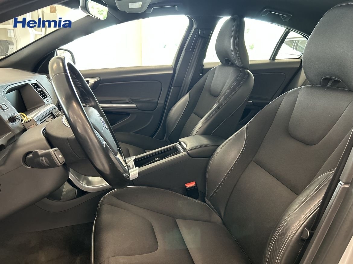 Volvo S60 D3 Classic Momentum 2018, bild 5/9