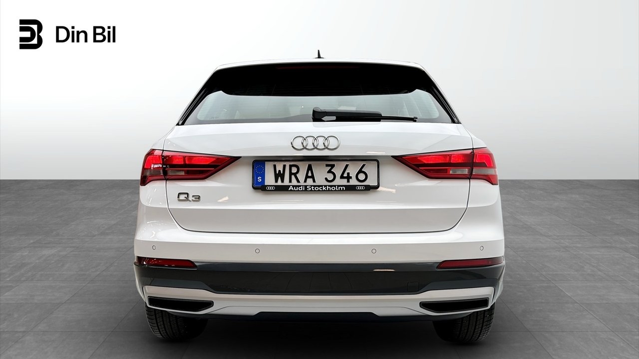 Audi Q3 35 TFSI 150HK Cockpit 2024, bild 5/14