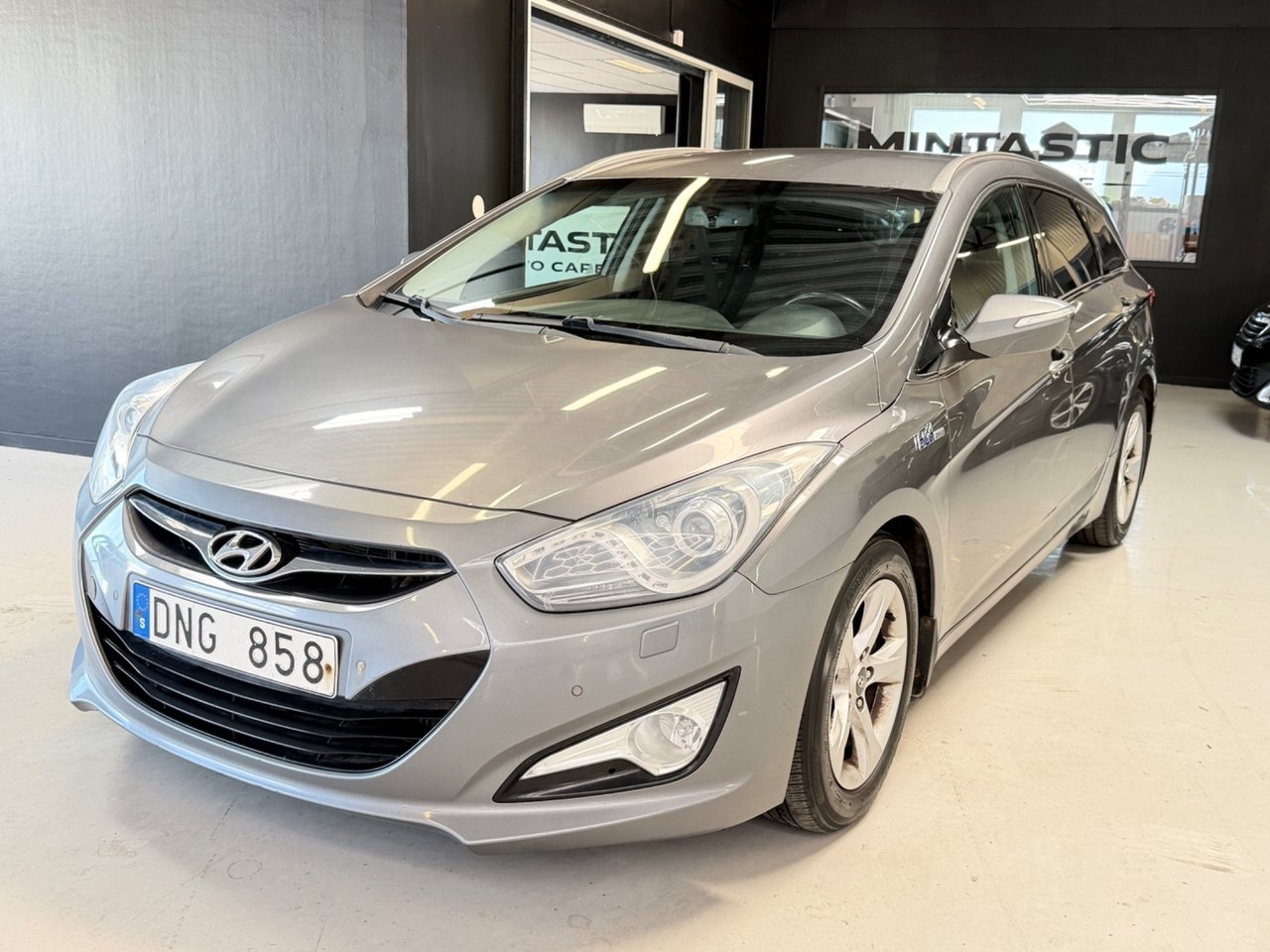 Hyundai i40 CW 1.7 CRDi 136hk Business 2012, bild 5/10