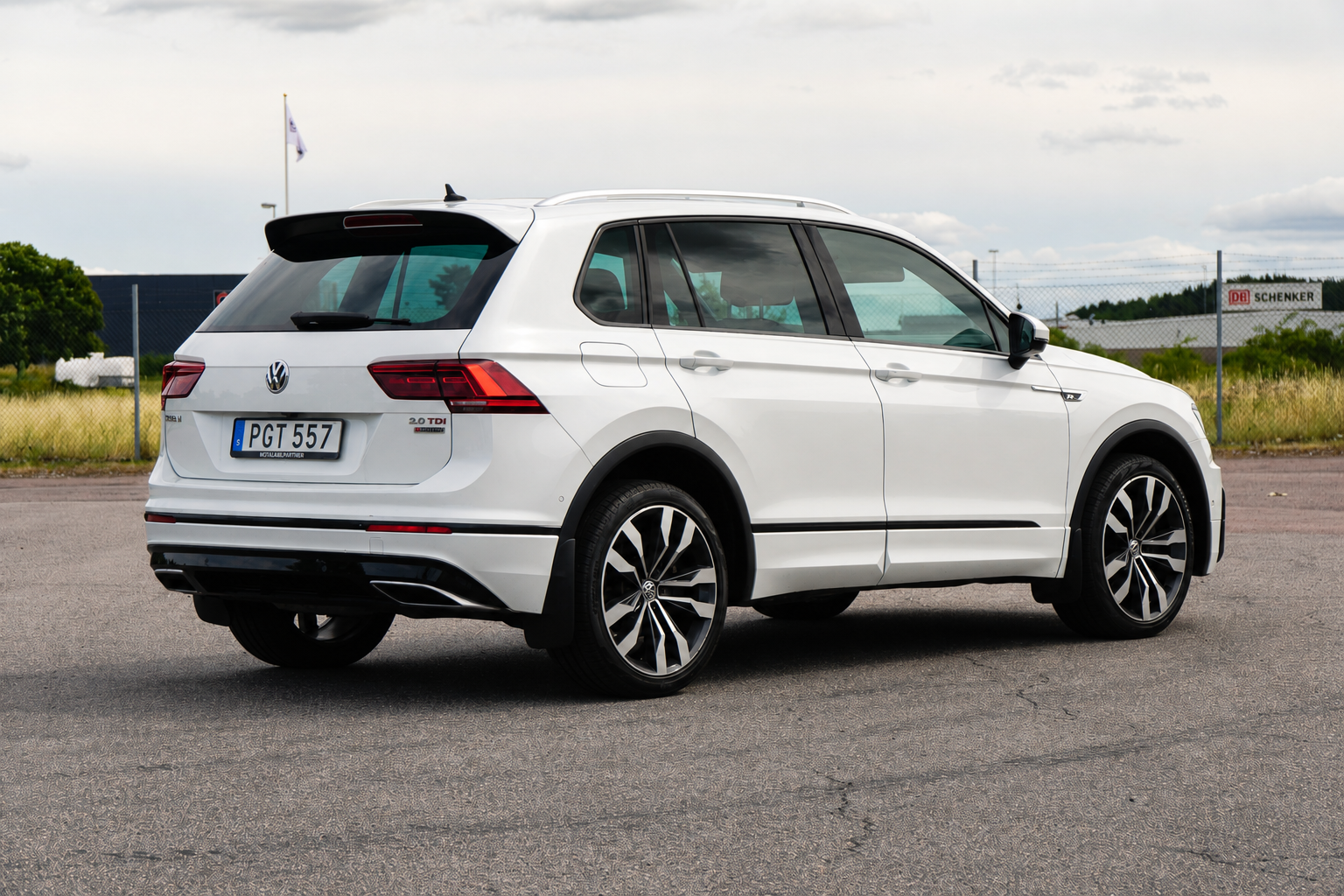 Volkswagen Tiguan 2017, bild 2/5