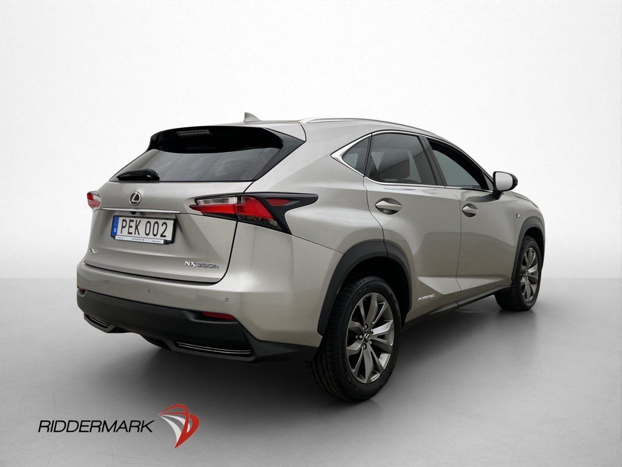Lexus NX 300h 197hk AWD F-Sport 2017, bild 6/27