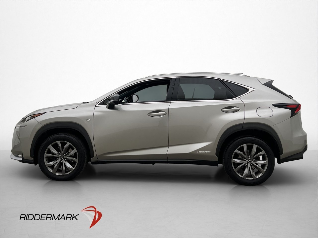 Lexus NX 300h 197hk AWD F-Sport 2017, bild 2/27