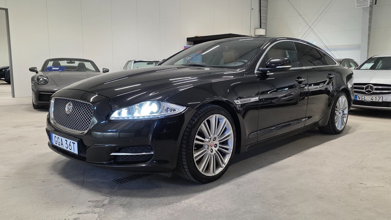 Jaguar XJ