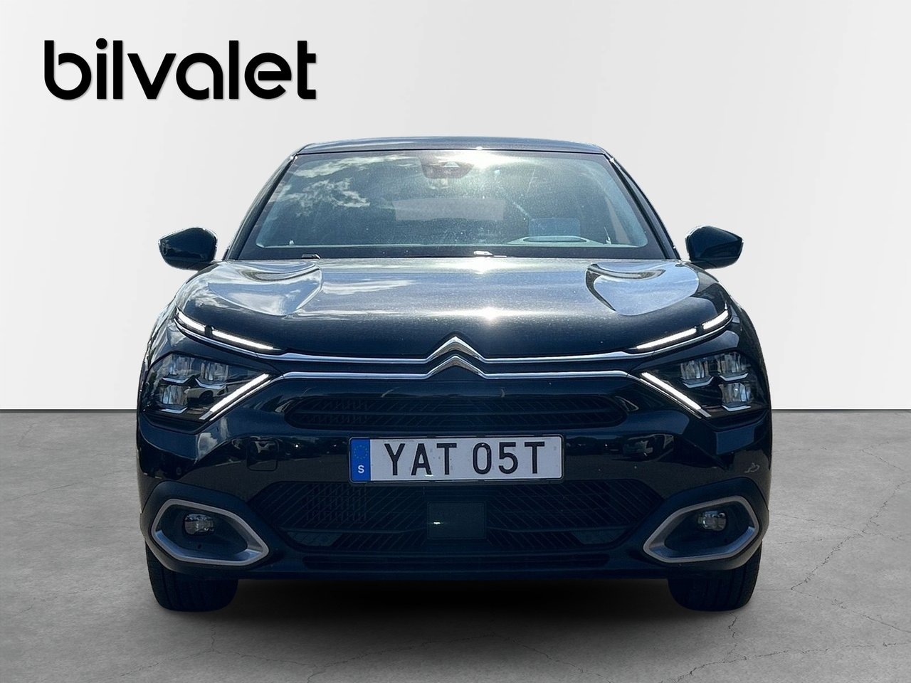 Citroen C4 SHINE 1.2 PT 130Hk Automat 2023, photo 2/15