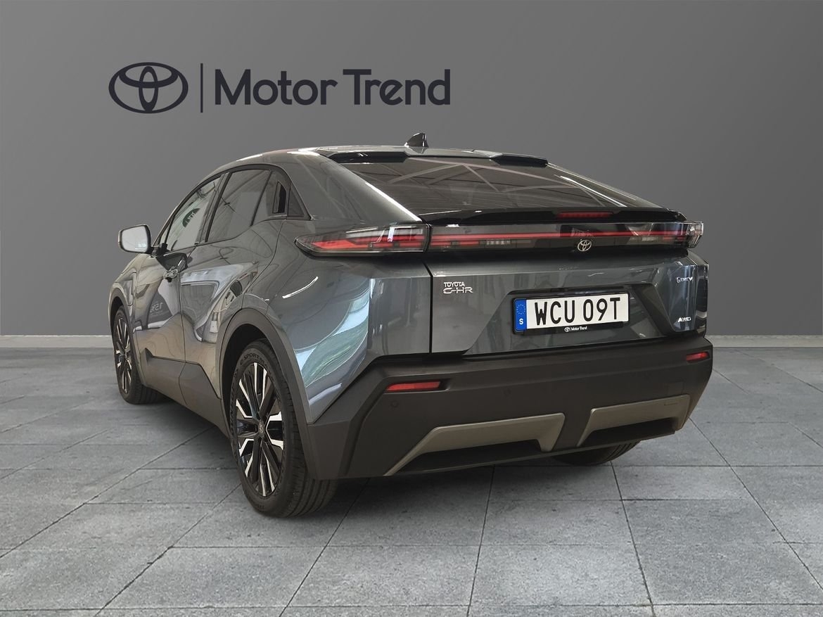 Toyota C-HR 2026, bild 2/10