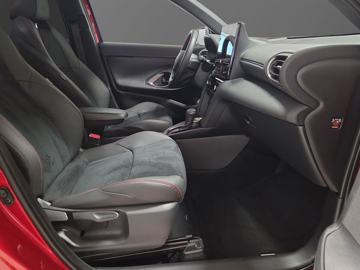 Toyota Yaris Cross 2025, photo 7/17