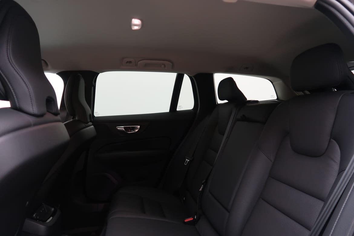 Volvo V60 T6 Plus Dark 2025, bild 5/10