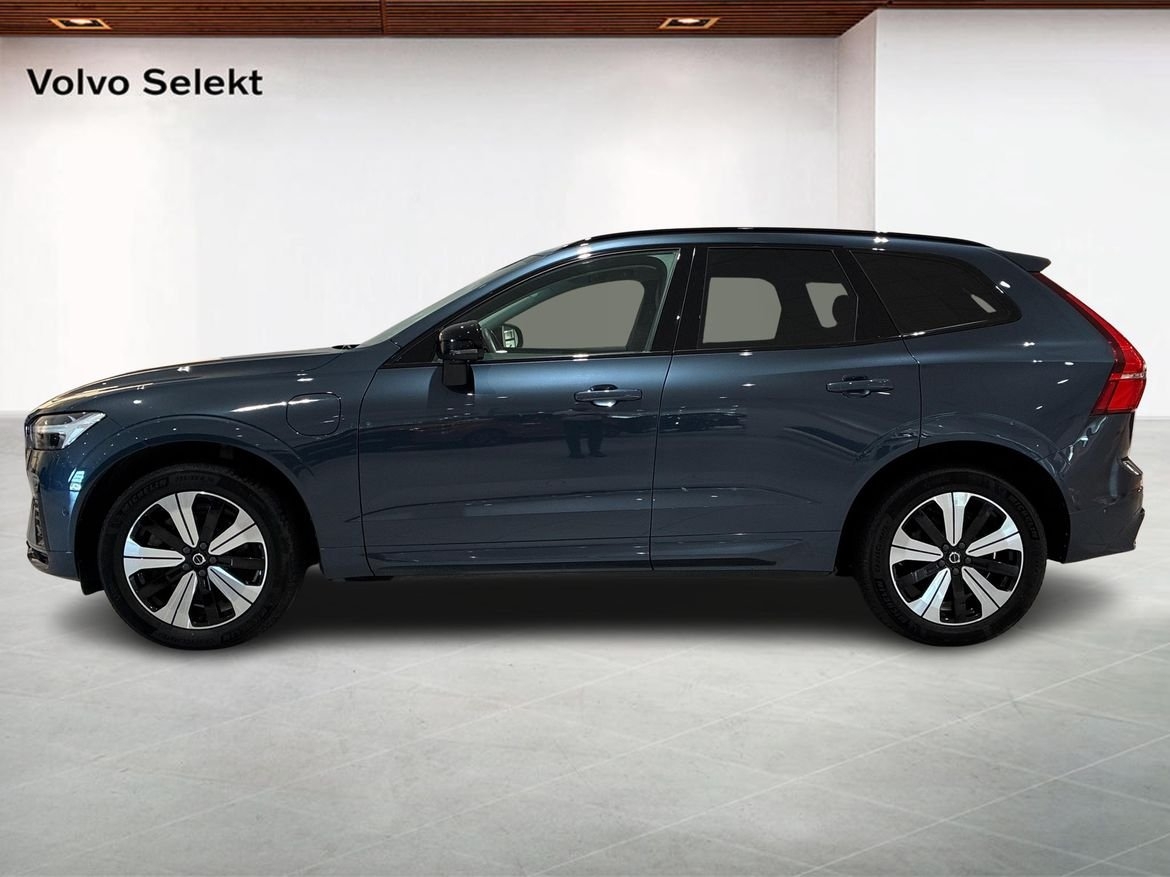 Volvo XC60 Recharge T6 Plus Dark Edition 2024, photo 3/10