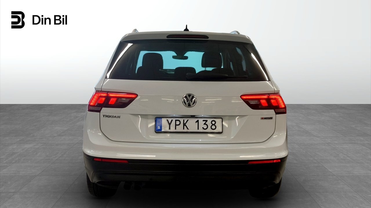 Volkswagen Tiguan 2018, photo 6/14