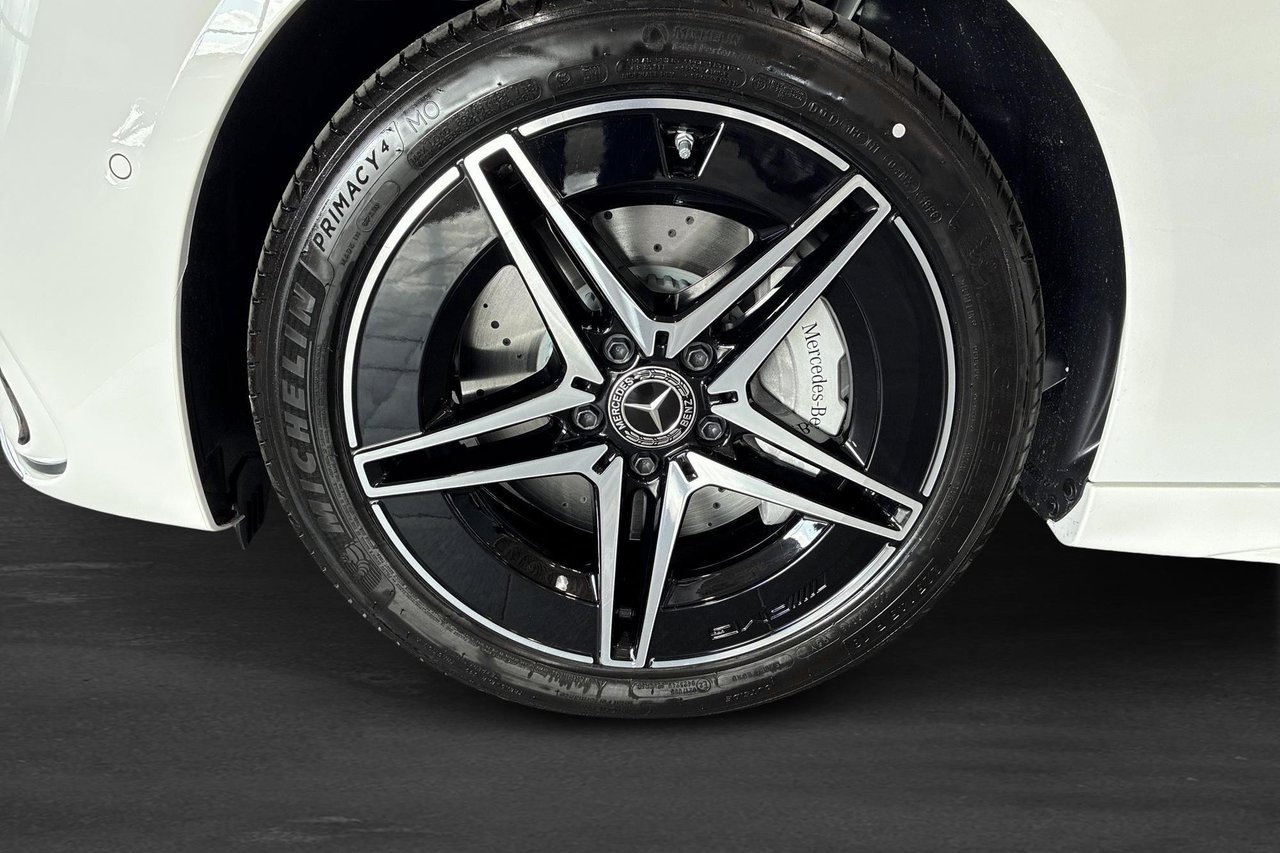 Mercedes-Benz C 300 e AMG Line Premium 2026, kuva 5/10