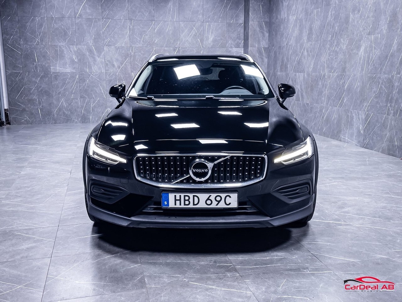 Volvo V60 Cross Country 2022, bild 2/10