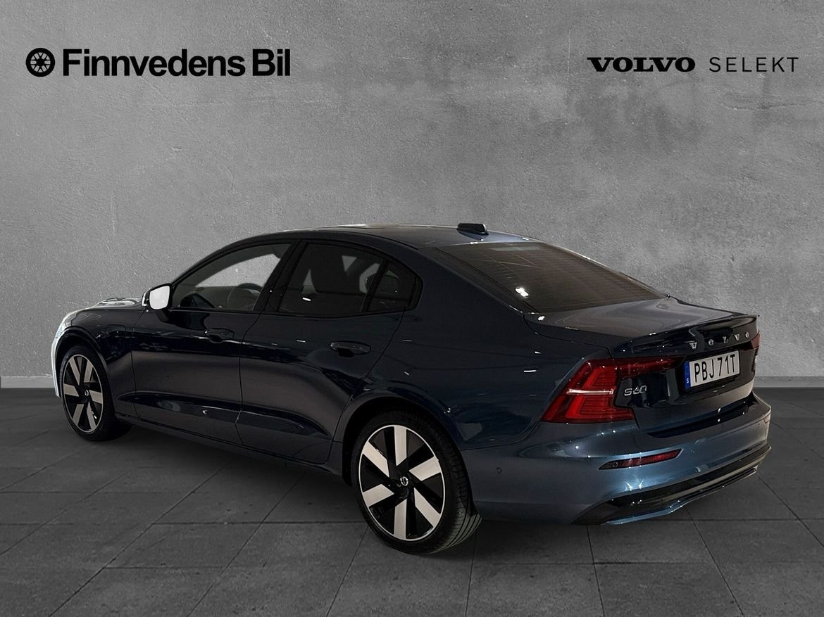 Volvo S60 Recharge T8 II Ultimate Dark 2024, bild 3/10