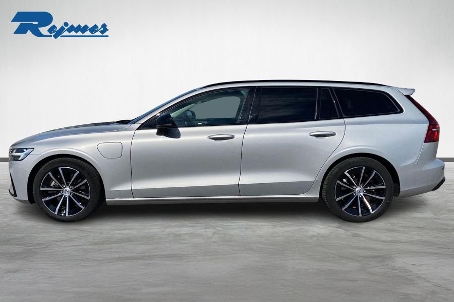 Volvo V60 T6 Plus Dark 2025, bild 4/19