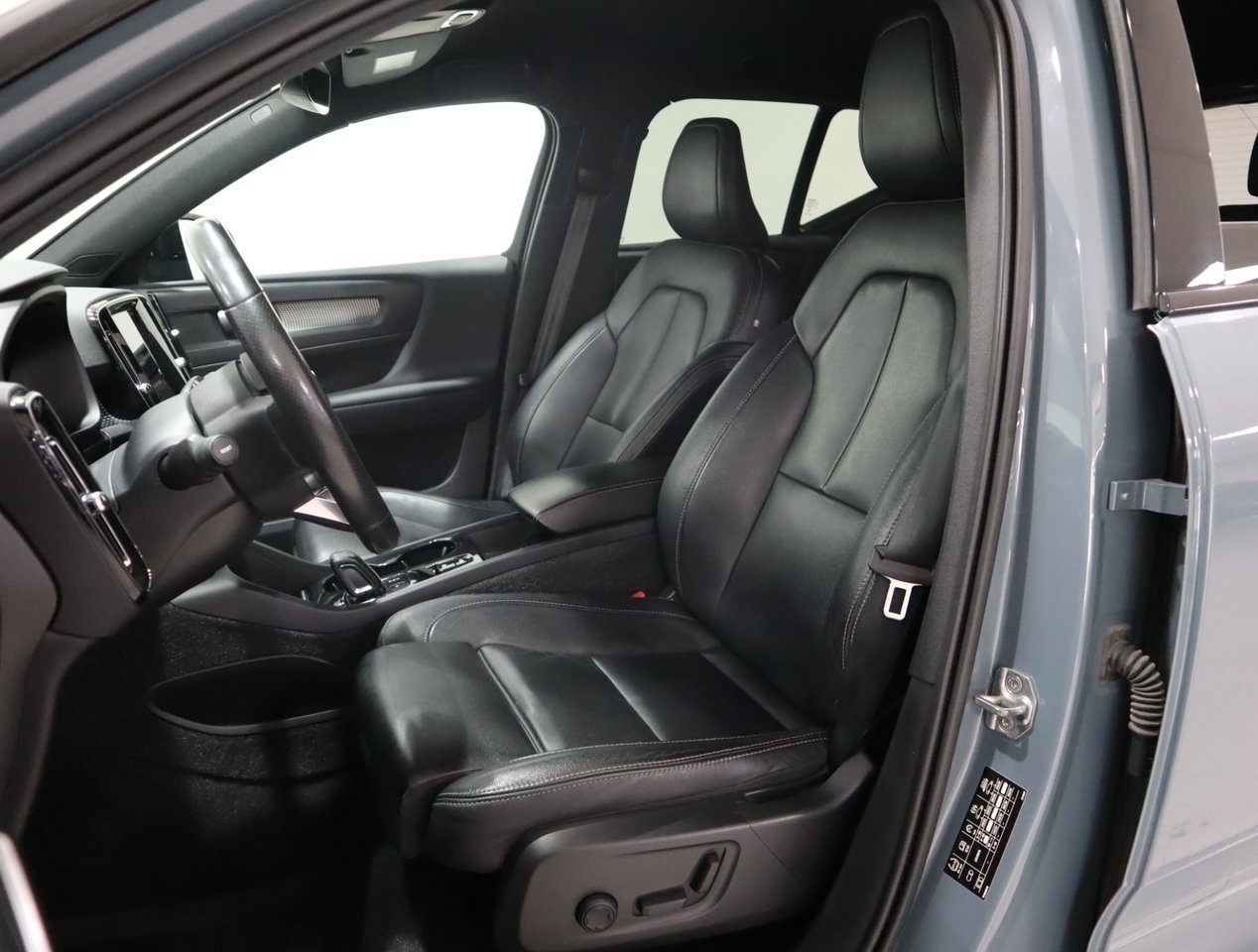 Volvo XC40 2021, bild 7/23