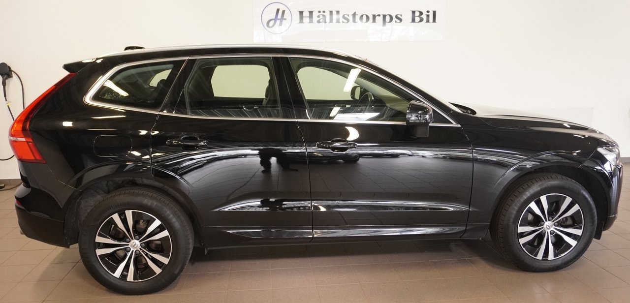 Volvo XC60 B4 AWD AUTO/MOMENTUM ADVANCED 2021, bild 2/27