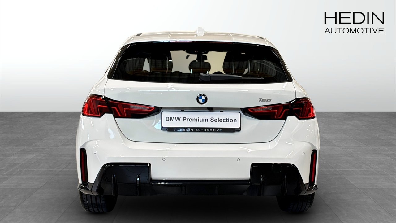 BMW 120 M Sport 2026, bild 7/9