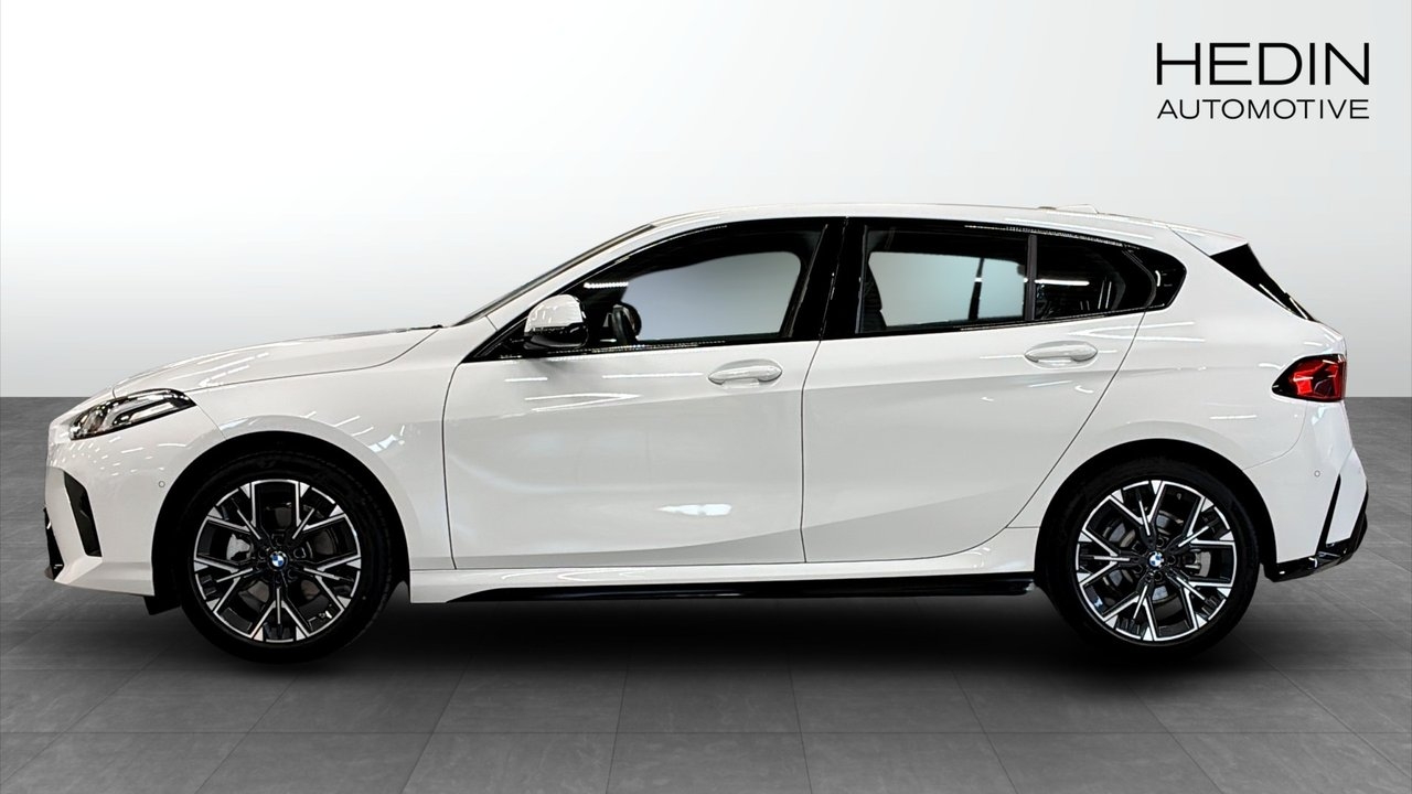 BMW 120 M Sport 2026, bild 6/9
