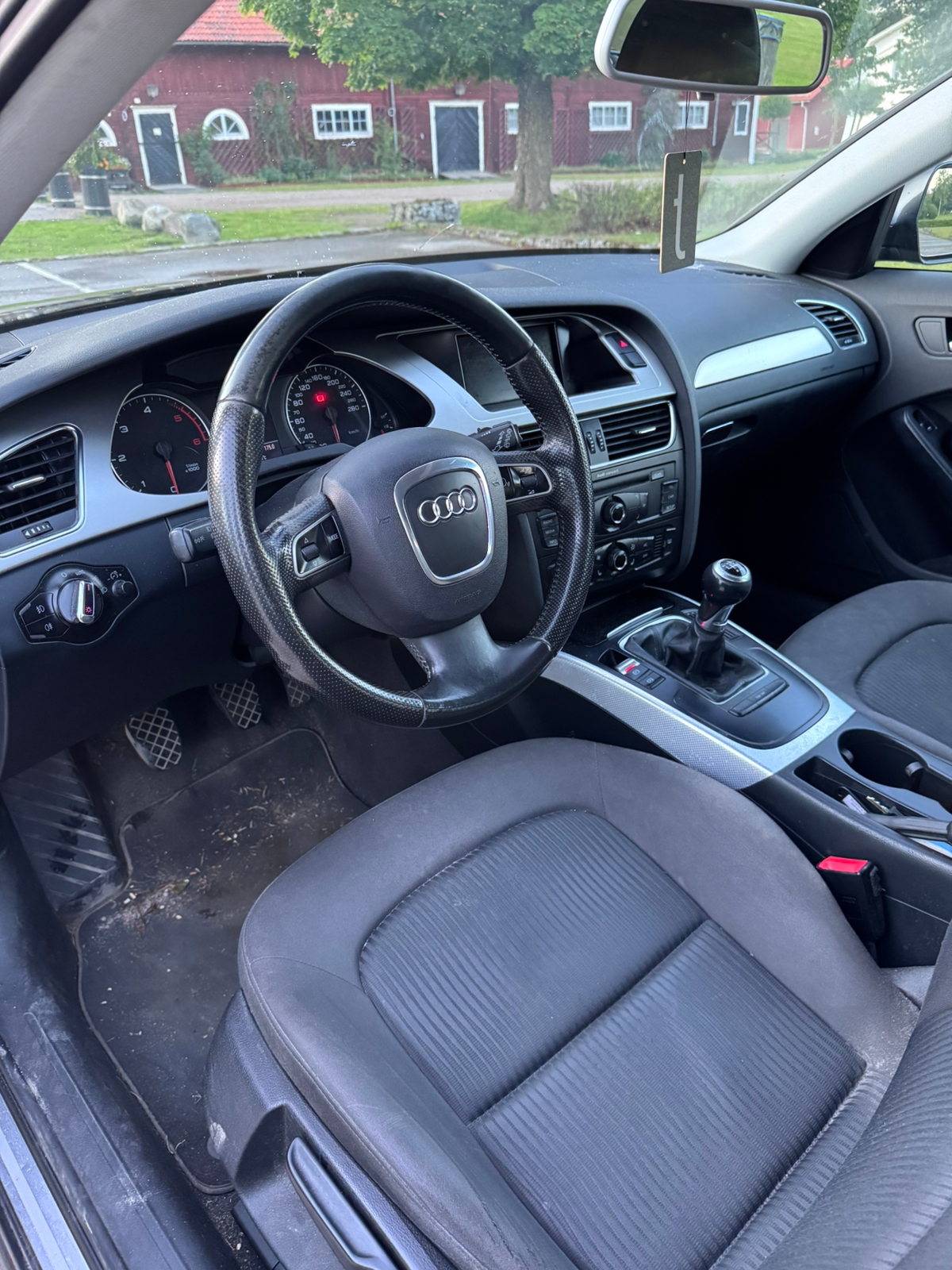 Audi A4 Avant 2.0 TDI DPF Manuell 2009, kuva 4/4