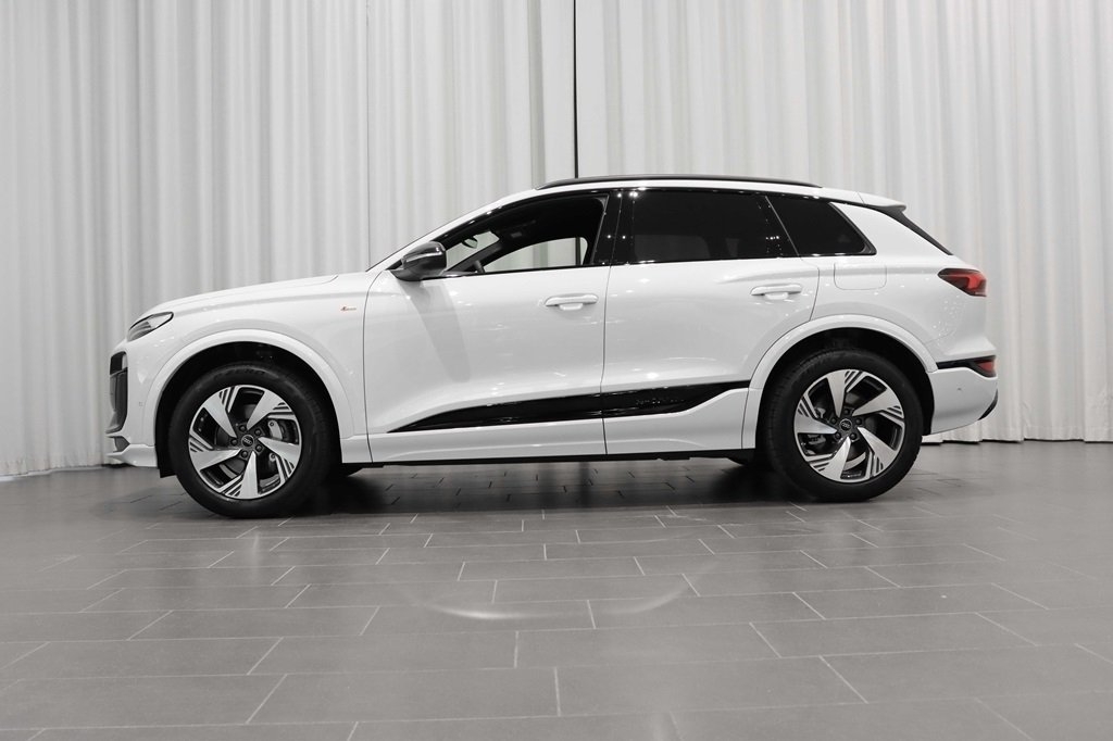 Audi Q6 e-tron e-tron 428hk quattro 2027, bild 2/8