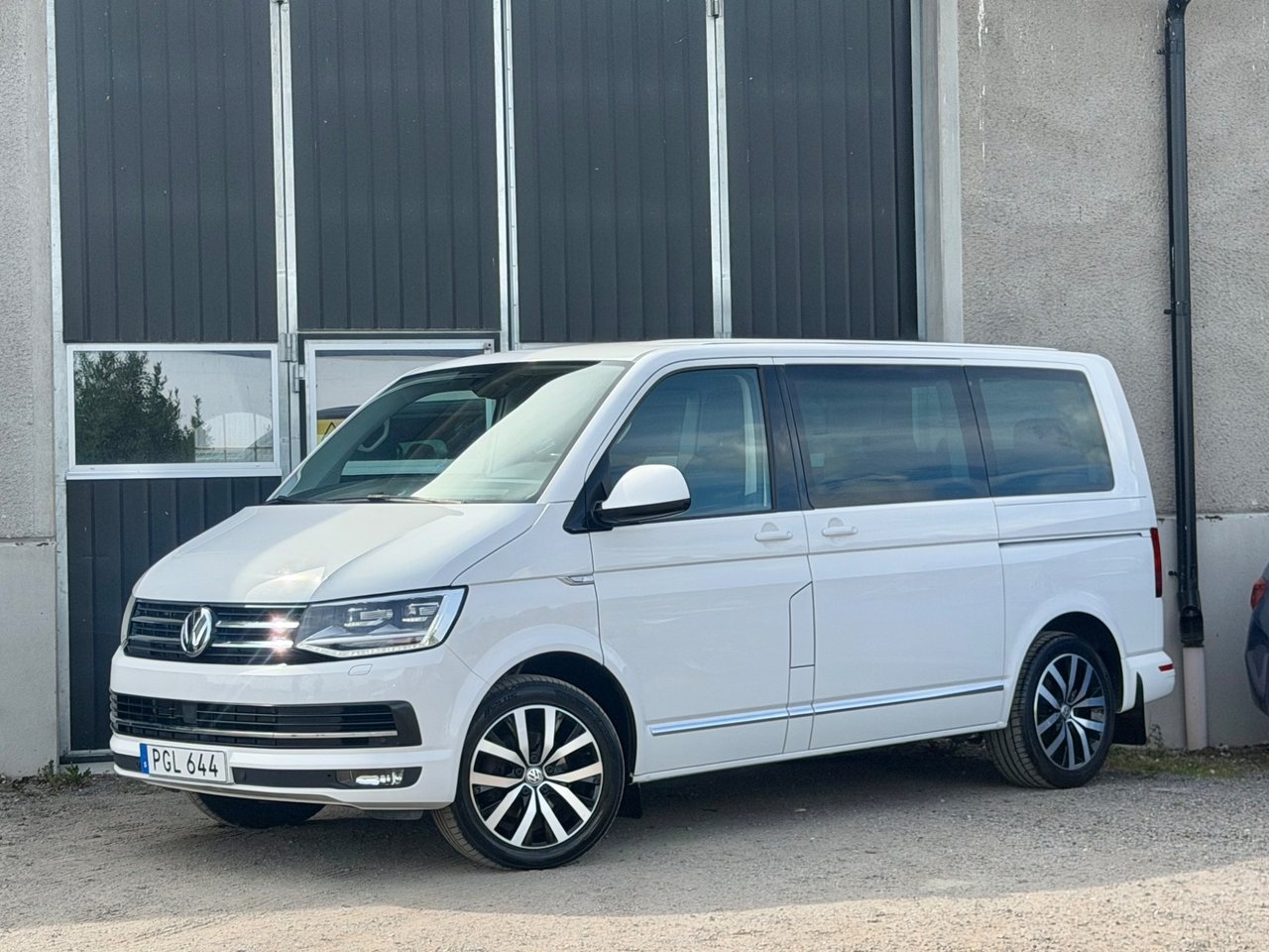 Volkswagen Multivan 2017, bild 3/10