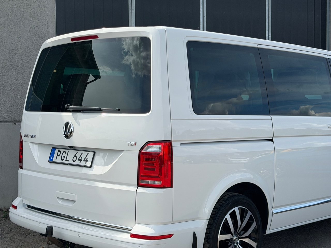 Volkswagen Multivan 2017, bild 6/10
