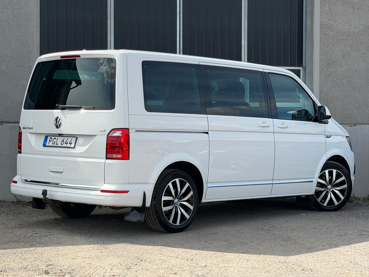Volkswagen Multivan 2017, bild 5/10