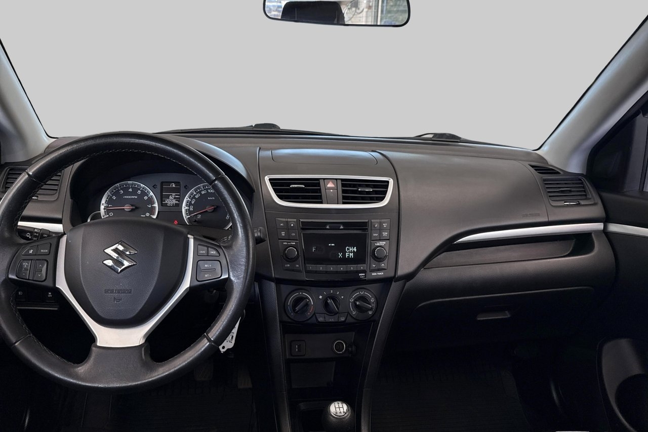 Suzuki Swift 1.2 VVT 4x4 5dr 2015, bild 7/10