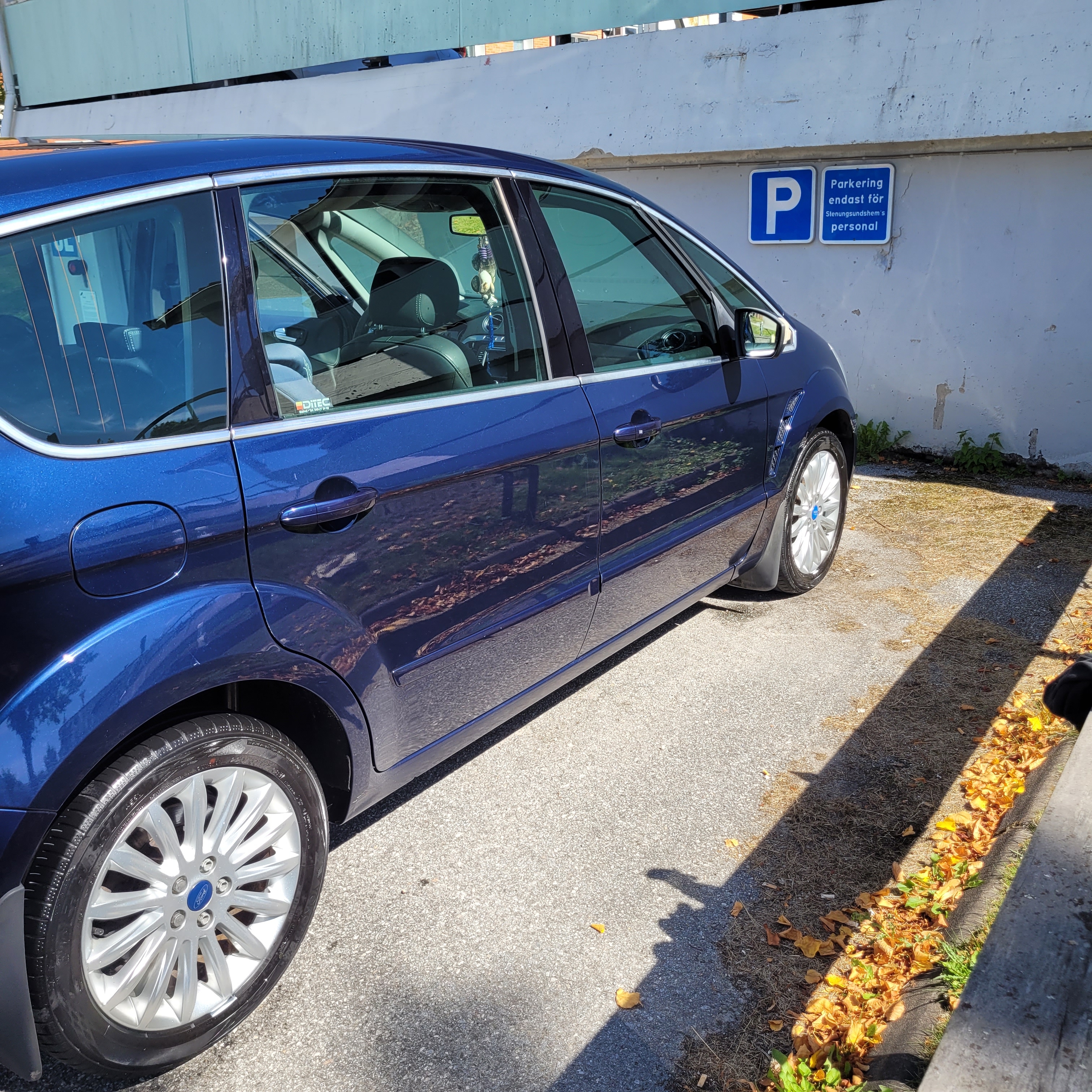 Ford S-MAX 2.2 TDCi Manuell 2013, bild 6/10
