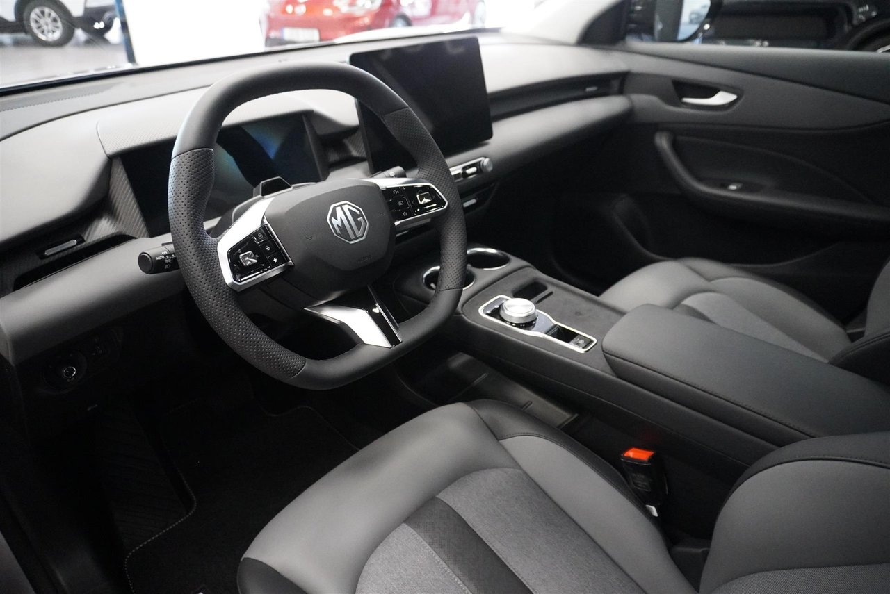 MG S5 EV Long Range 2025, kuva 2/10