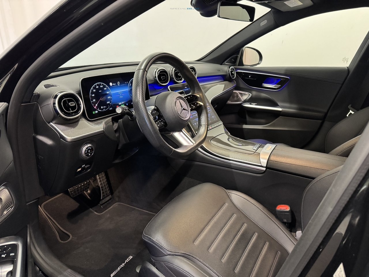 Mercedes-Benz C 300 e 9G-Tronic 2024, photo 4/10