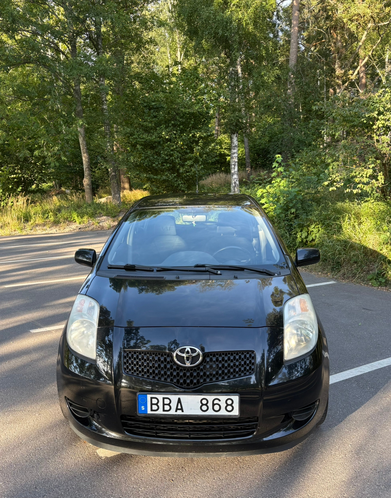 Toyota Yaris 5-dörrar 1.3 VVT-i Manuell 2006, bild 2/8