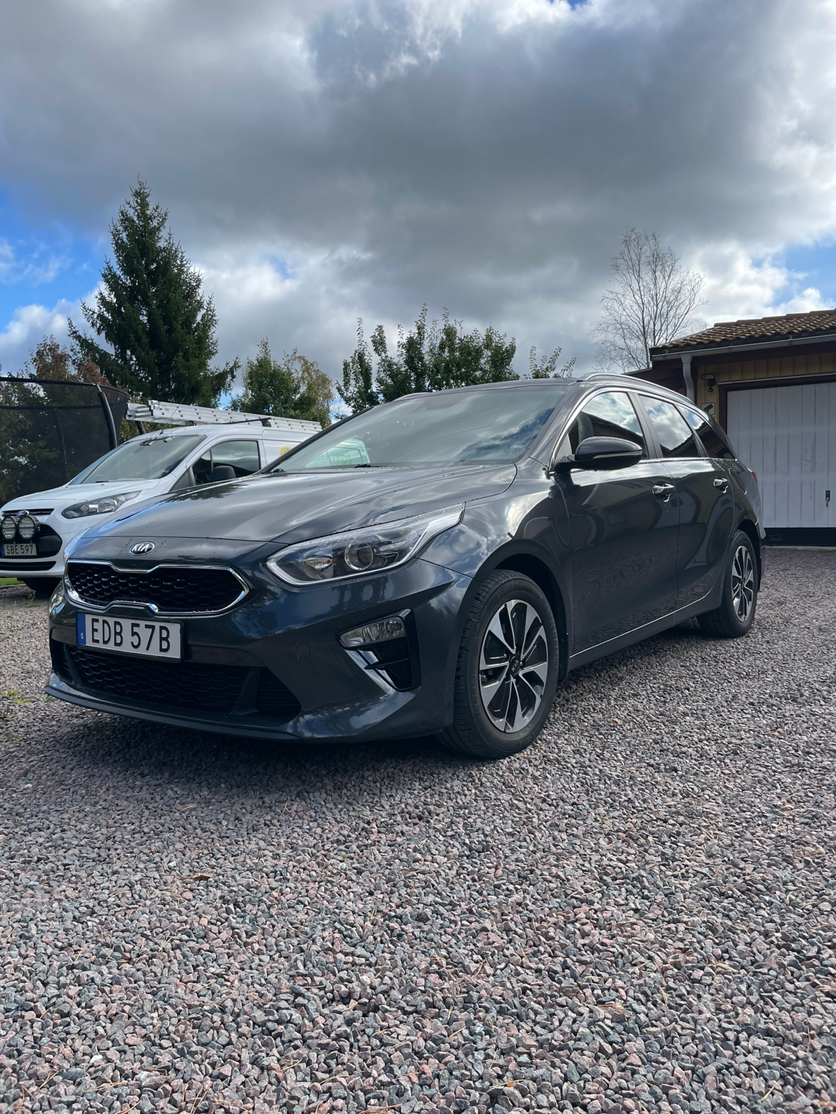 Kia Ceed Sportswagon 1.4 T-GDI Manuell 2019, bild 2/8