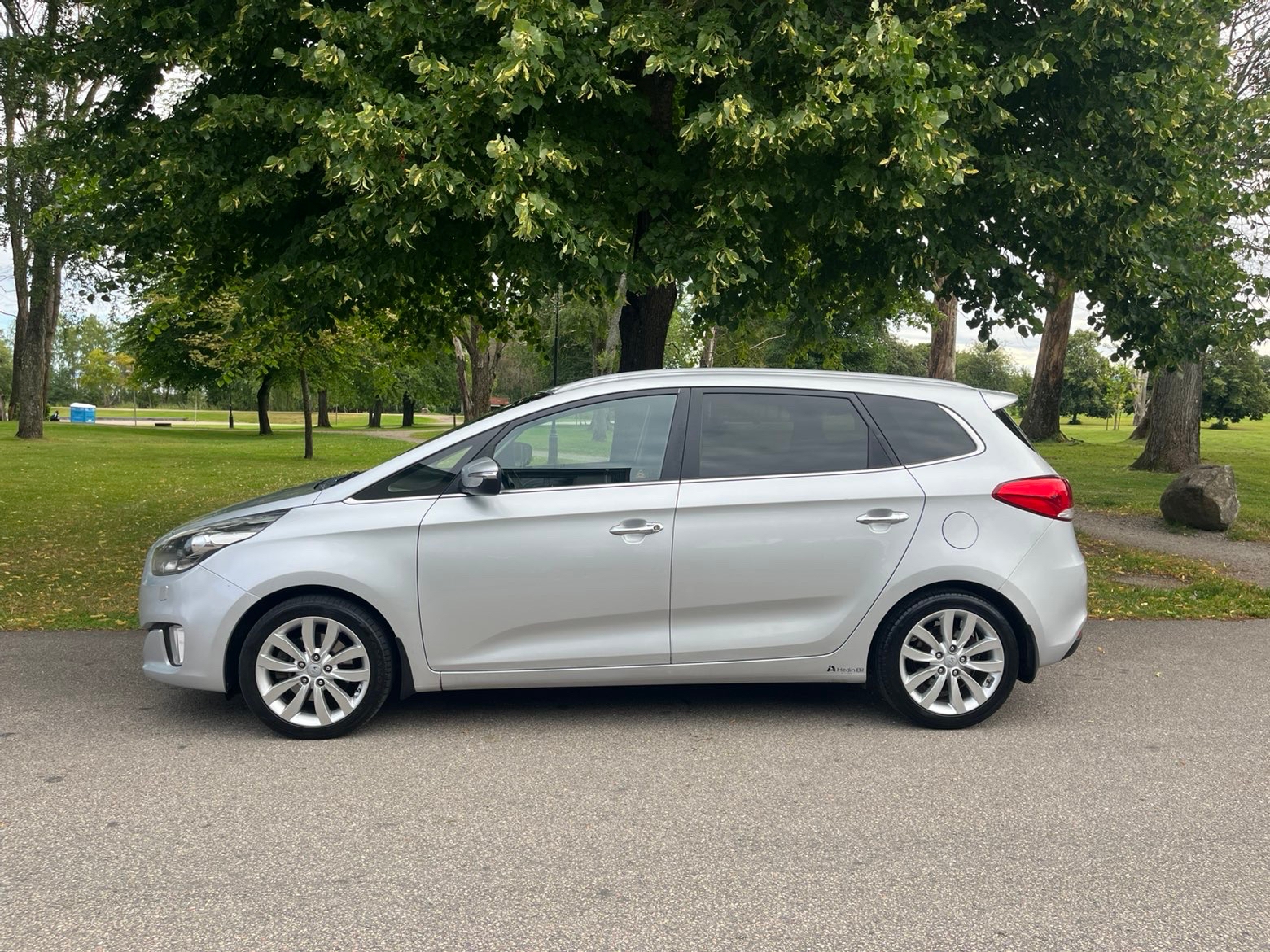 Kia Carens 1.7 CRDi Manuell 2015, bild 3/10