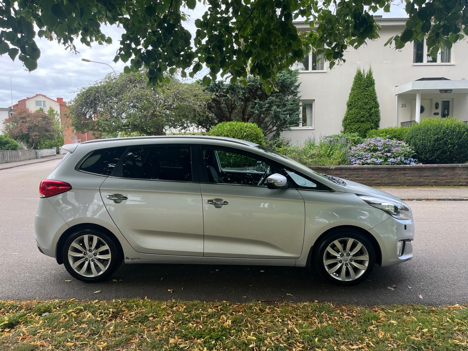 Kia Carens 1.7 CRDi Manuell 2015, bild 4/10