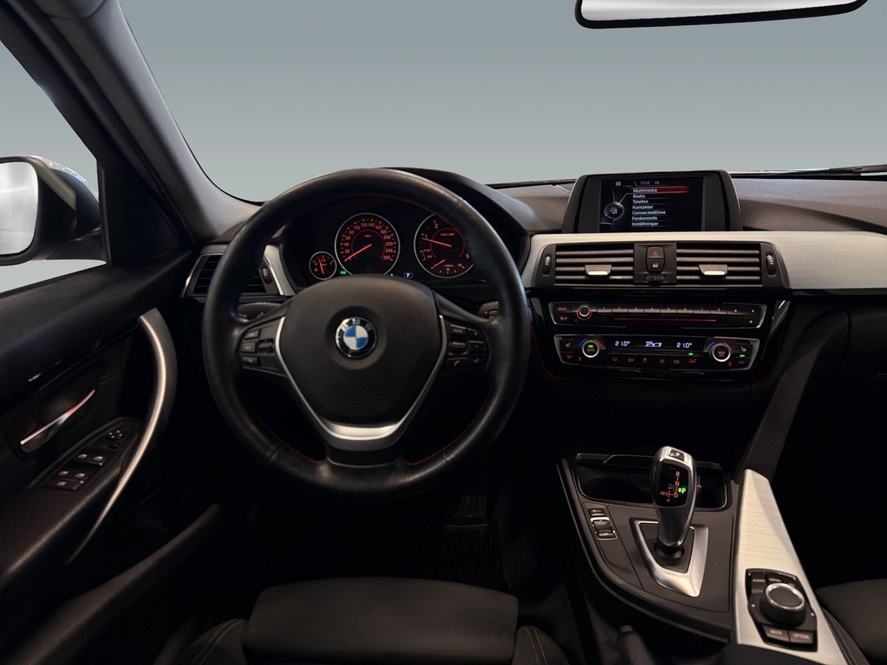 BMW 320 2016, bild 7/10