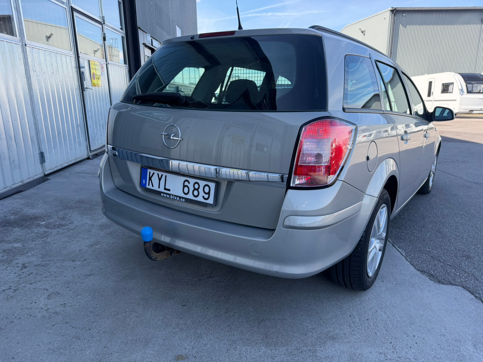 Opel Astra Caravan 1.6 ECOTEC Manuell 2010, kuva 4/10