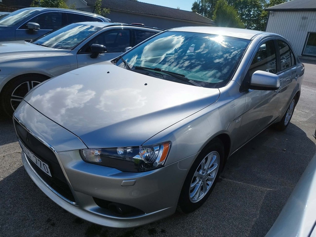 Mitsubishi Lancer