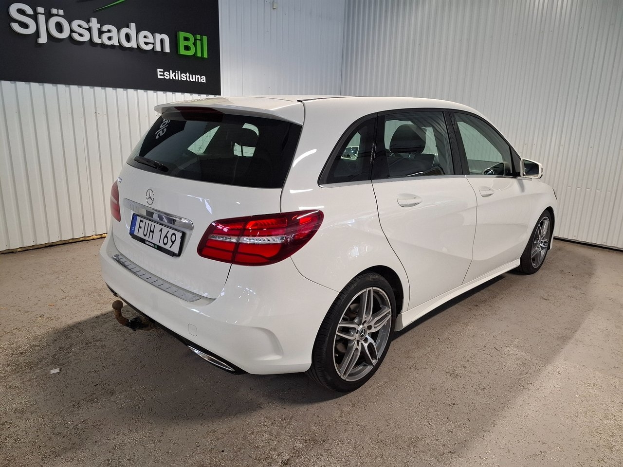 Mercedes-Benz B 180 AMG Sport Apple 2018, bild 7/10