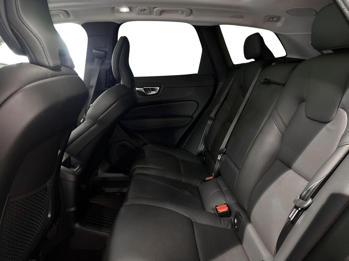 Volvo XC60 2024, kuva 7/23