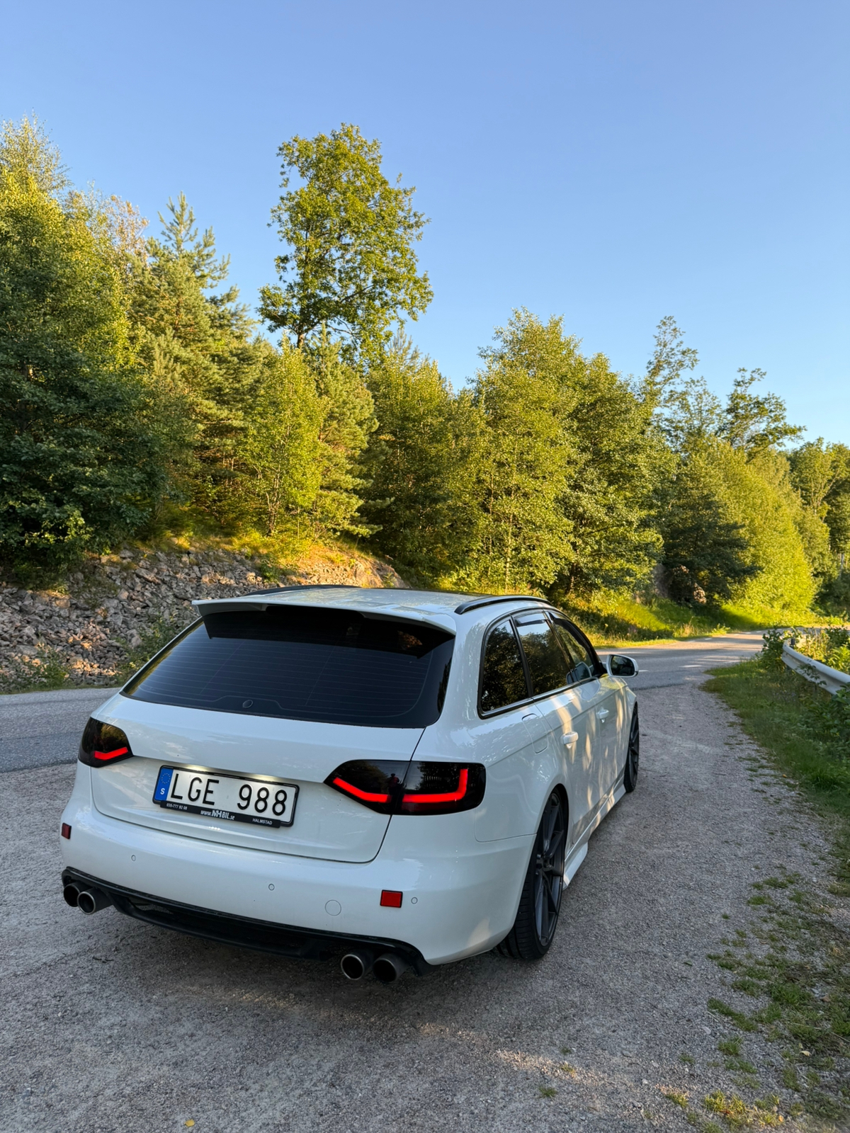 Audi A4 Avant 2.0 TFSI quattro Manuell 2011, bild 3/10
