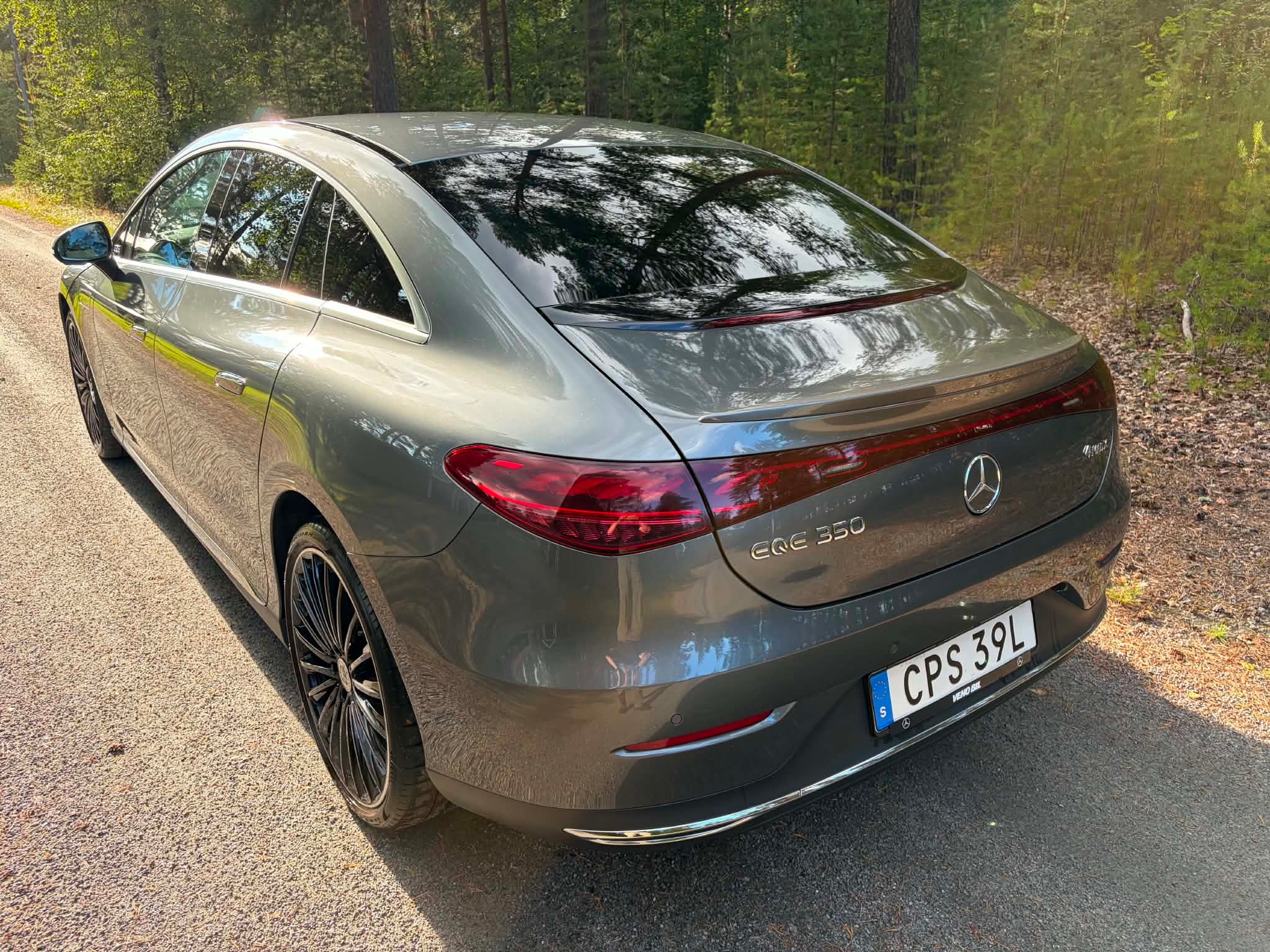 Mercedes-Benz EQE 350 4MATIC, drag 2023, bild 2/19