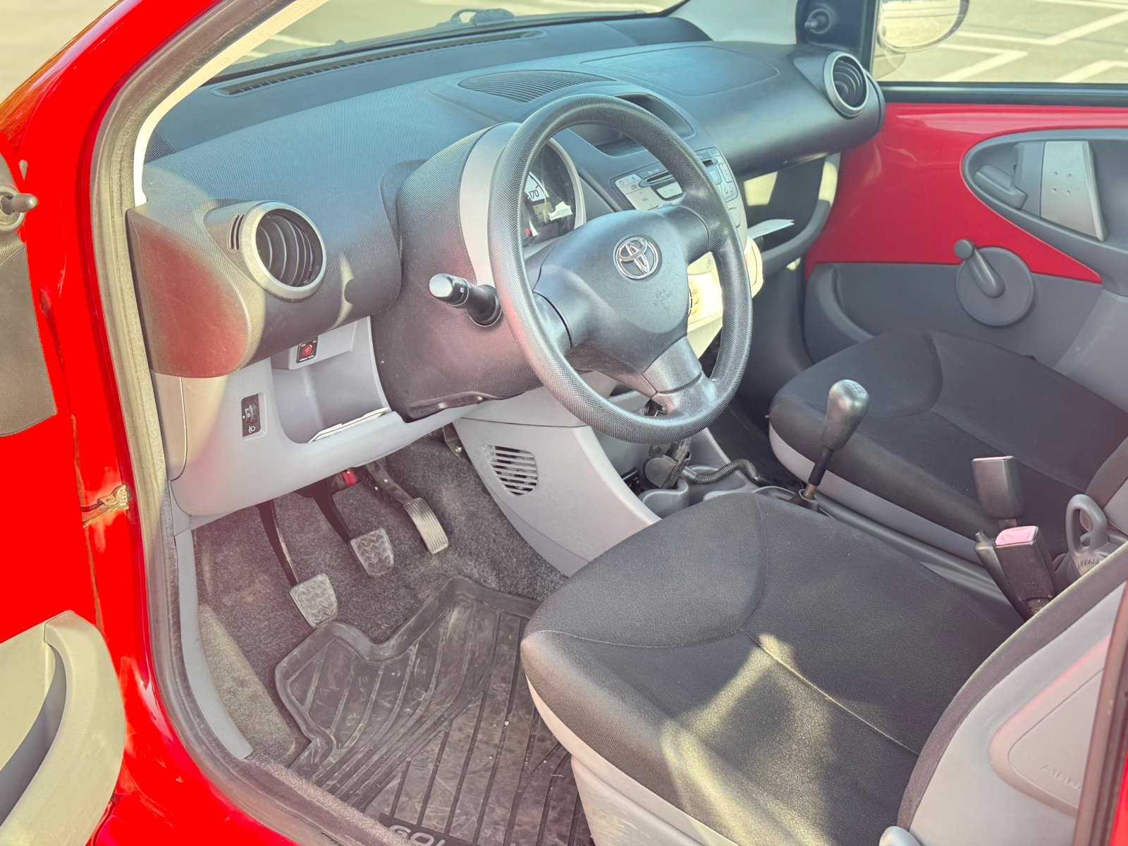 Toyota Aygo 3-dörrar 1.0 VVT-i Manuell 2008, bild 6/7