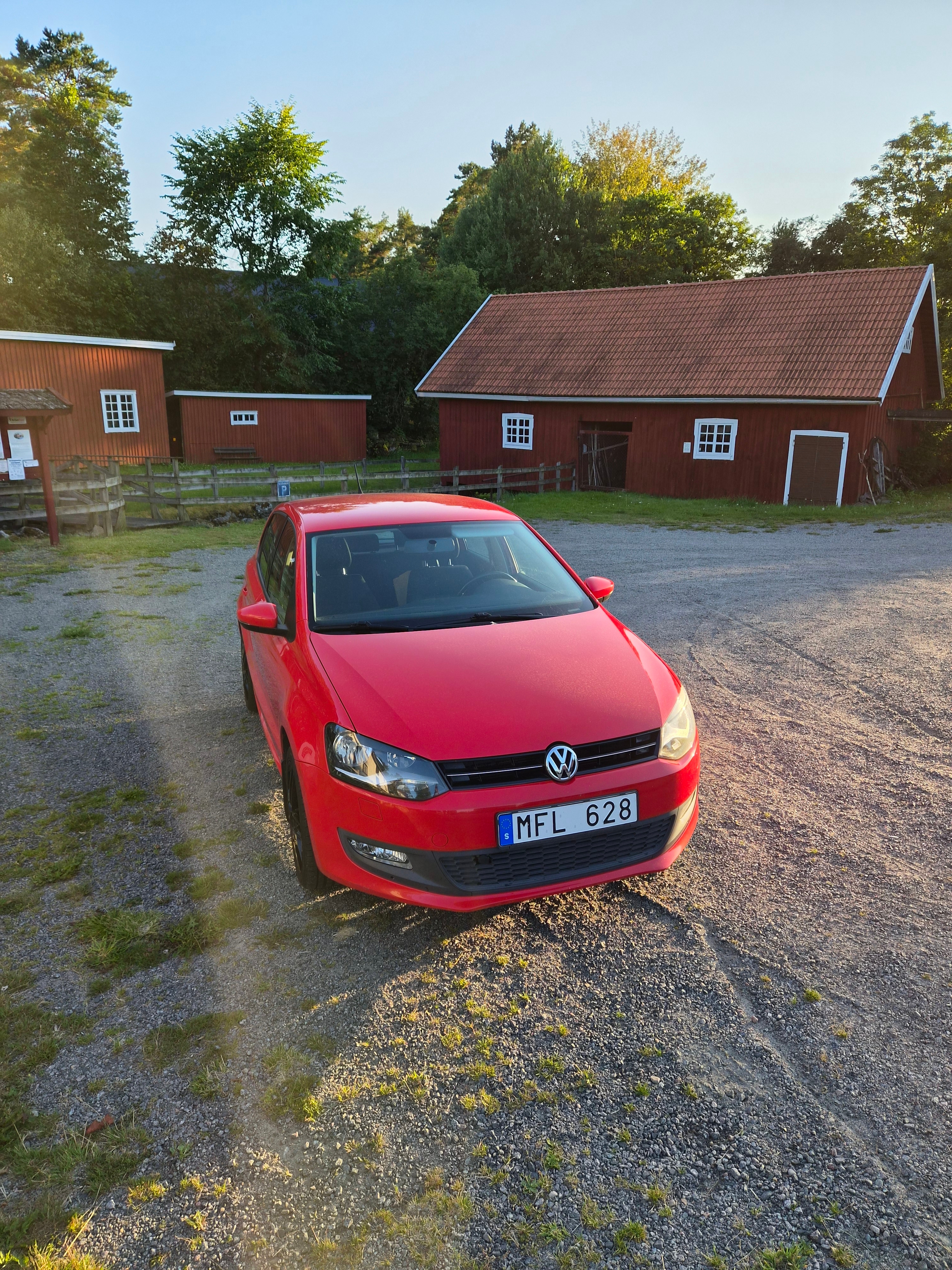 Volkswagen Polo 5-dörrar 1.2 TSI Manuell 2012, kuva 2/7