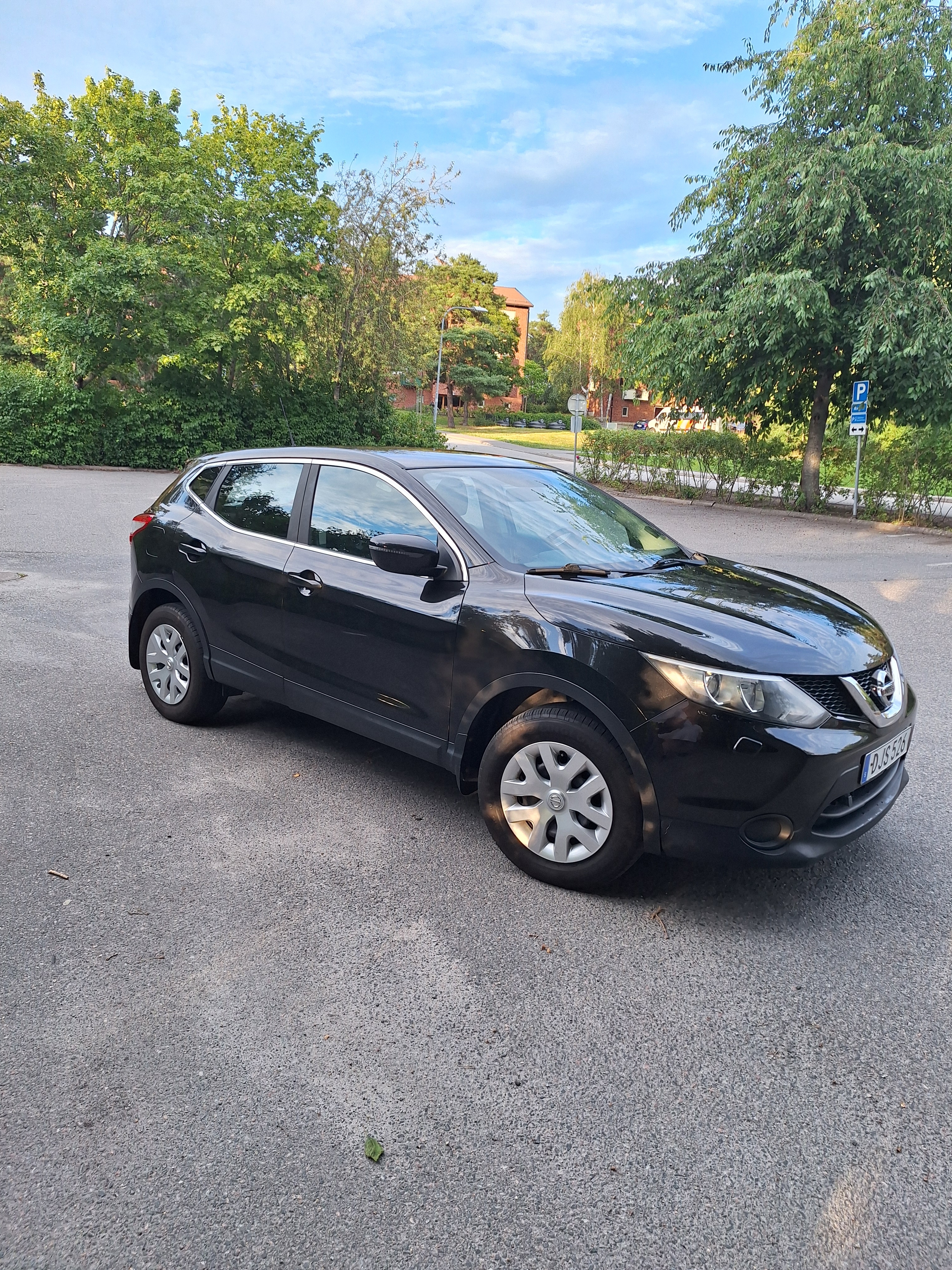 Nissan Qashqai 1.2 DIG-T XTRONIC-CVT 2015, bild 3/10
