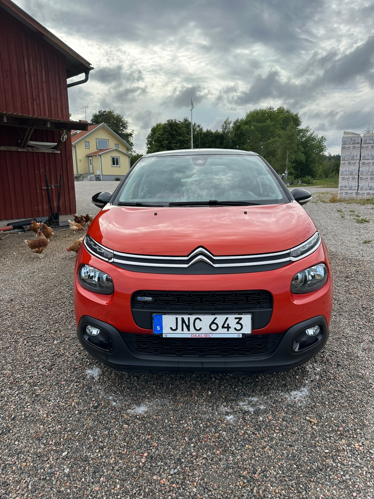 Citroen C3 1.2 PureTech 82 Manuell 2017, bild 2/10